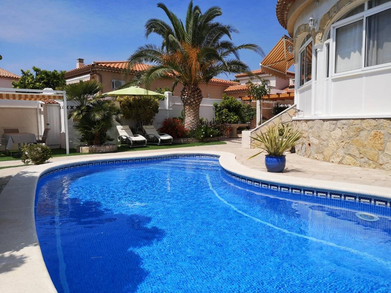 Charming villa with private pool in Miami Platja! in Mont-roig del Camp, Costa Dorada