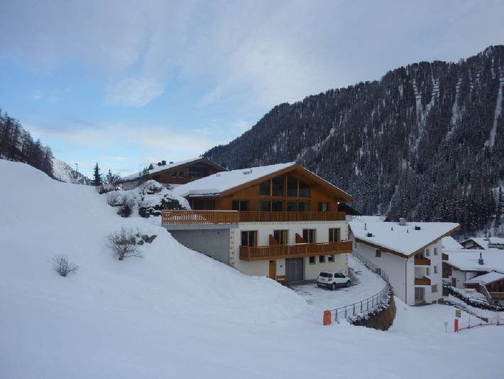 Appartamento per 5 persone, con Balcone e Giardino in Engadina