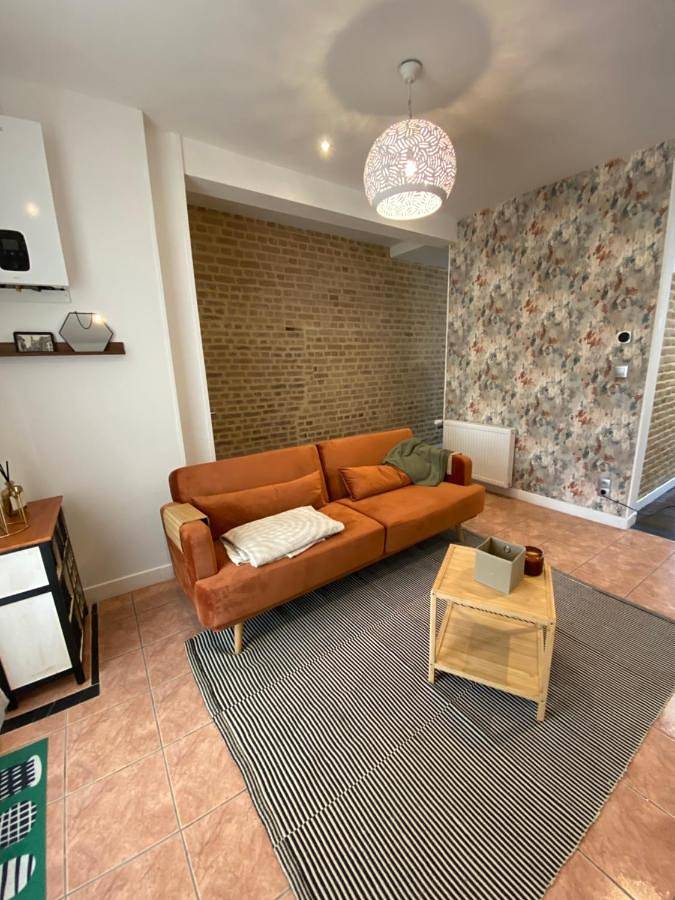 Two-Bedroom House in Vouziers, Ardennes
