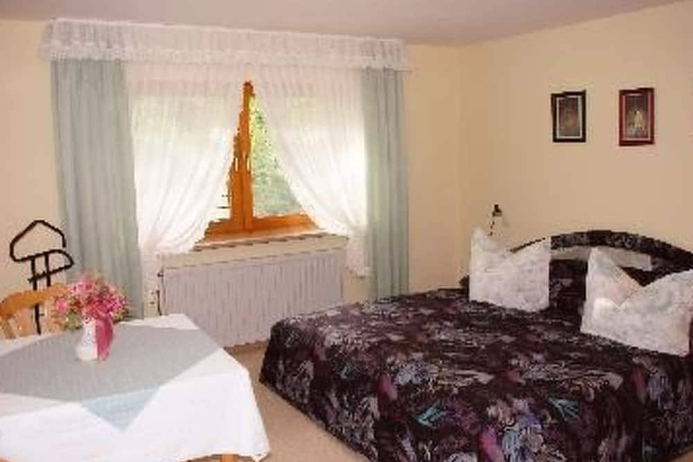 Ganze Wohnung, Komfortable Ferienwohnung in Ebensfeld in Ebensfeld, Oberes Maintal - Coburger Land