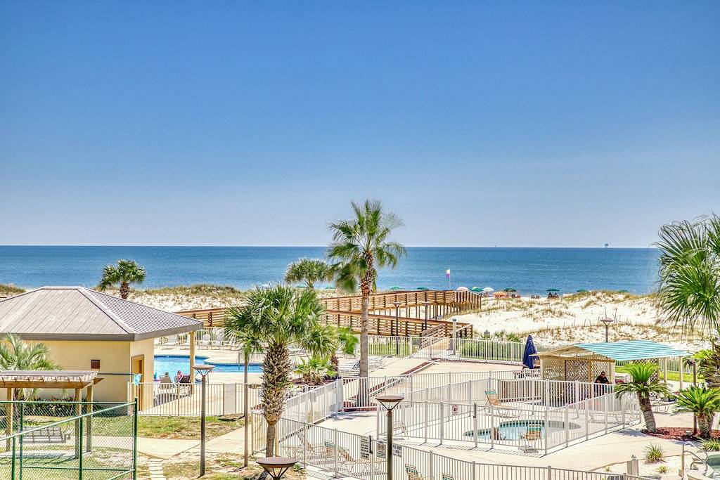 Vacation Apartment for 4 Guests in Fort Morgan, Alabama Gulf Coast