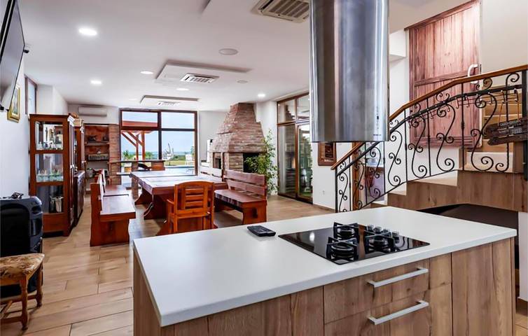 Charmantes 1-Zimmer-Apartment mit Pool und Terrasse in der Nähe der Donau in Osijek-Baranja