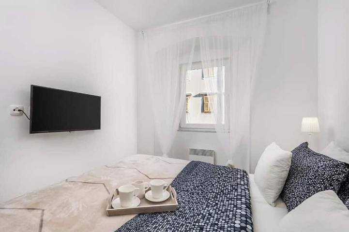 Ganze Wohnung, Opa Gold Apartment, Rijeka Stadtzentrum, 2-Zimmer-Wohnung in Rijeka, Primorje-Gorski Kotar