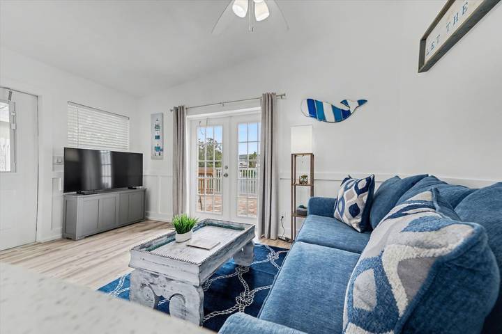 Vacation rental for 4 people, with yard and terrace, with pets in Indian Rocks Beach