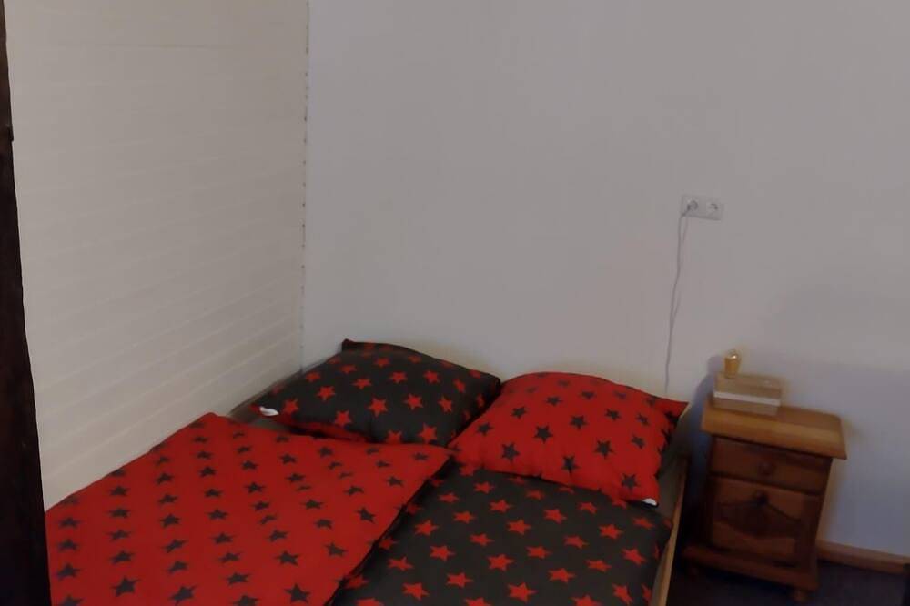 Ganze Wohnung, Ferien in ruhiger Straße in Stadtteil von Gießen in Gießen, Lahntal