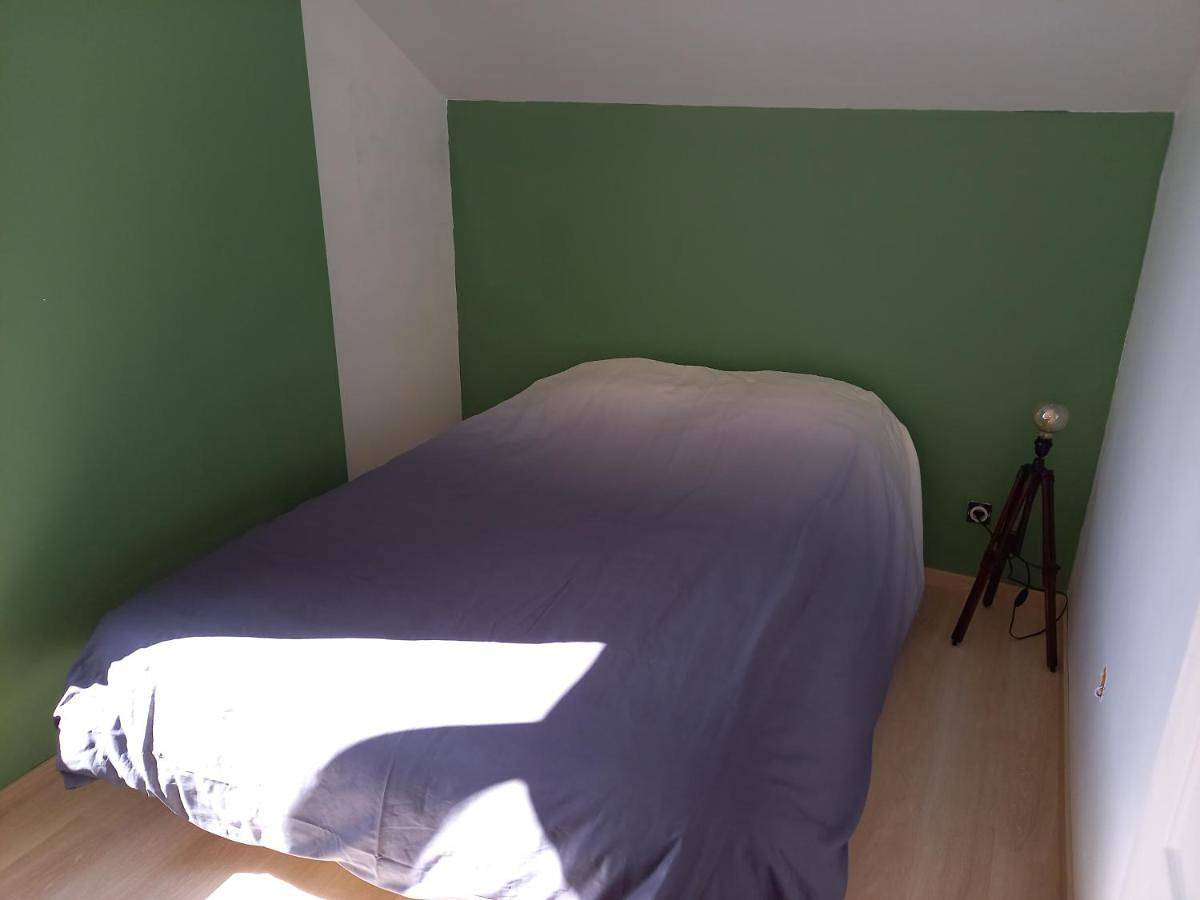 Appartement entier, Two-Bedroom Apartment in Nesle, Région de Péronne