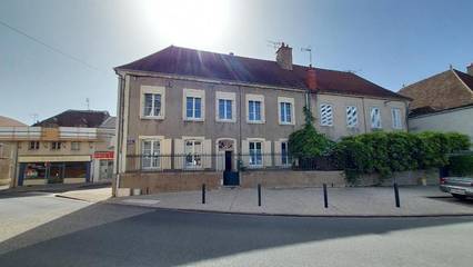 Gîte pour 3 personnes, avec jardin et vue à Châteaumeillant