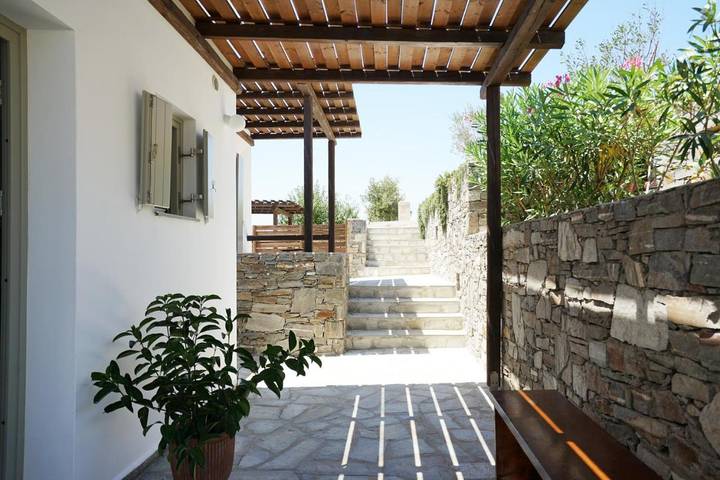 Location de vacances pour 8 personnes, avec vue ainsi que jardin et piscine dans Sérifos - 4