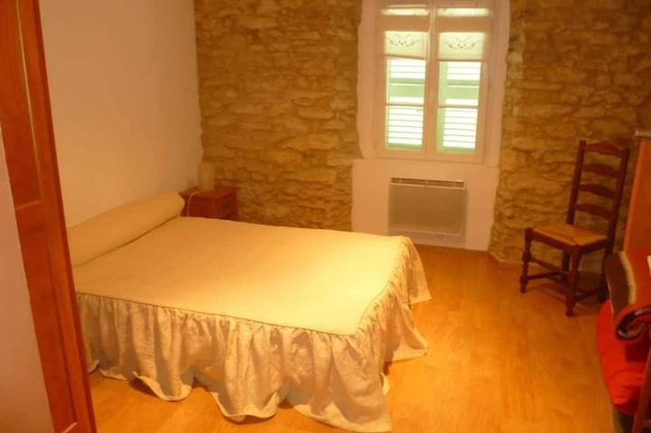 Gîte pour 4 personnes, avec Terrasse dans Office De Tourisme De Saint Florent - 2
