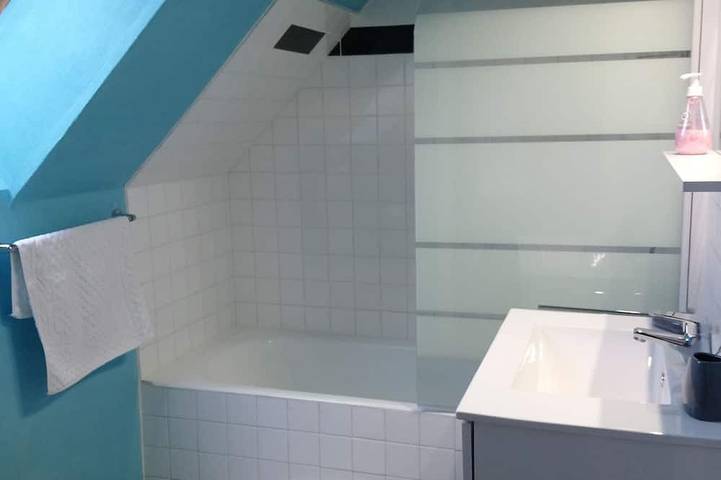 Ganze Wohnung, Sehr schöner Meerblick für diese nach Süden ausgerichtete Wohnung in Crozon, Iroise