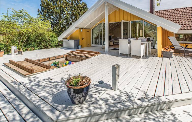 Feriehus for 6 personer med terrasse in Slagelse Kommune