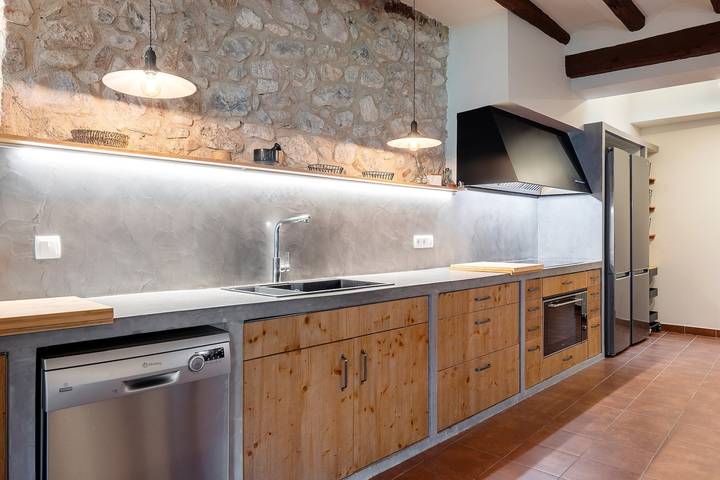 Chalet para 15 personas, con jacuzzi y jardín, Se admiten mascotas en Provincia de Tarragona - 4