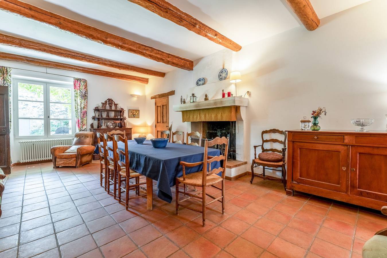 Villa 'Le Mas' avec vue sur la montagne, piscine privée et Wi-Fi in Entrechaux, Parc naturel régional du Mont-Ventoux