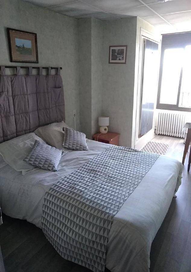 Hôtel pour 2 personnes, avec Terrasse à Prades-d'Aubrac