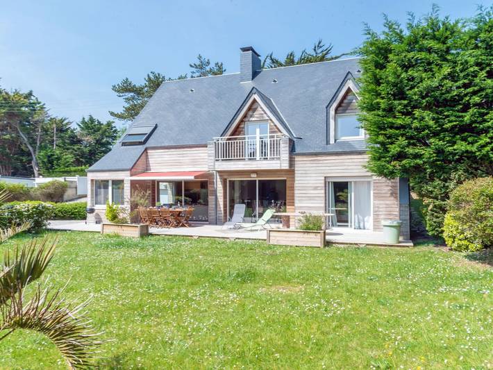 Holiday home for 12 people, with garden - 1