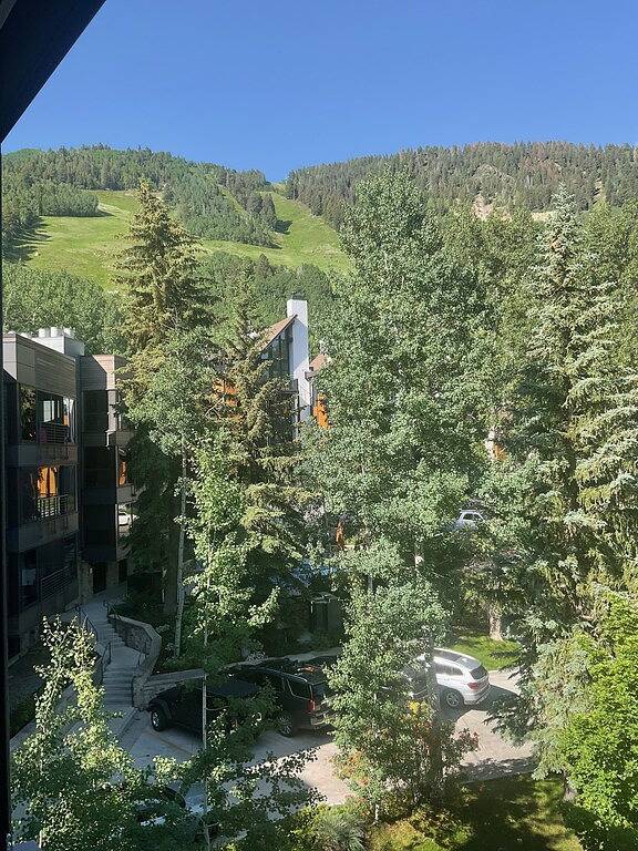 Holiday rental for 6 people, with pool and hot tub in Aspen