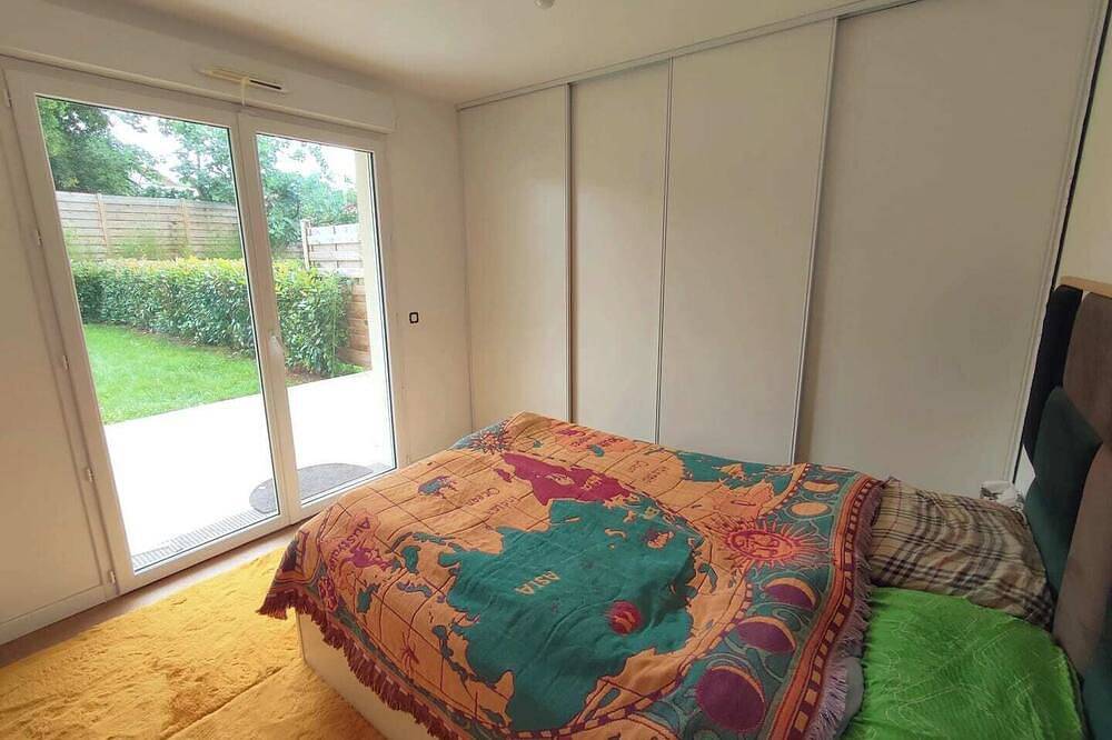 Entire apartment, Apartment with terrace and private garden in L'Haÿ-les-Roses, Val-de-Marne