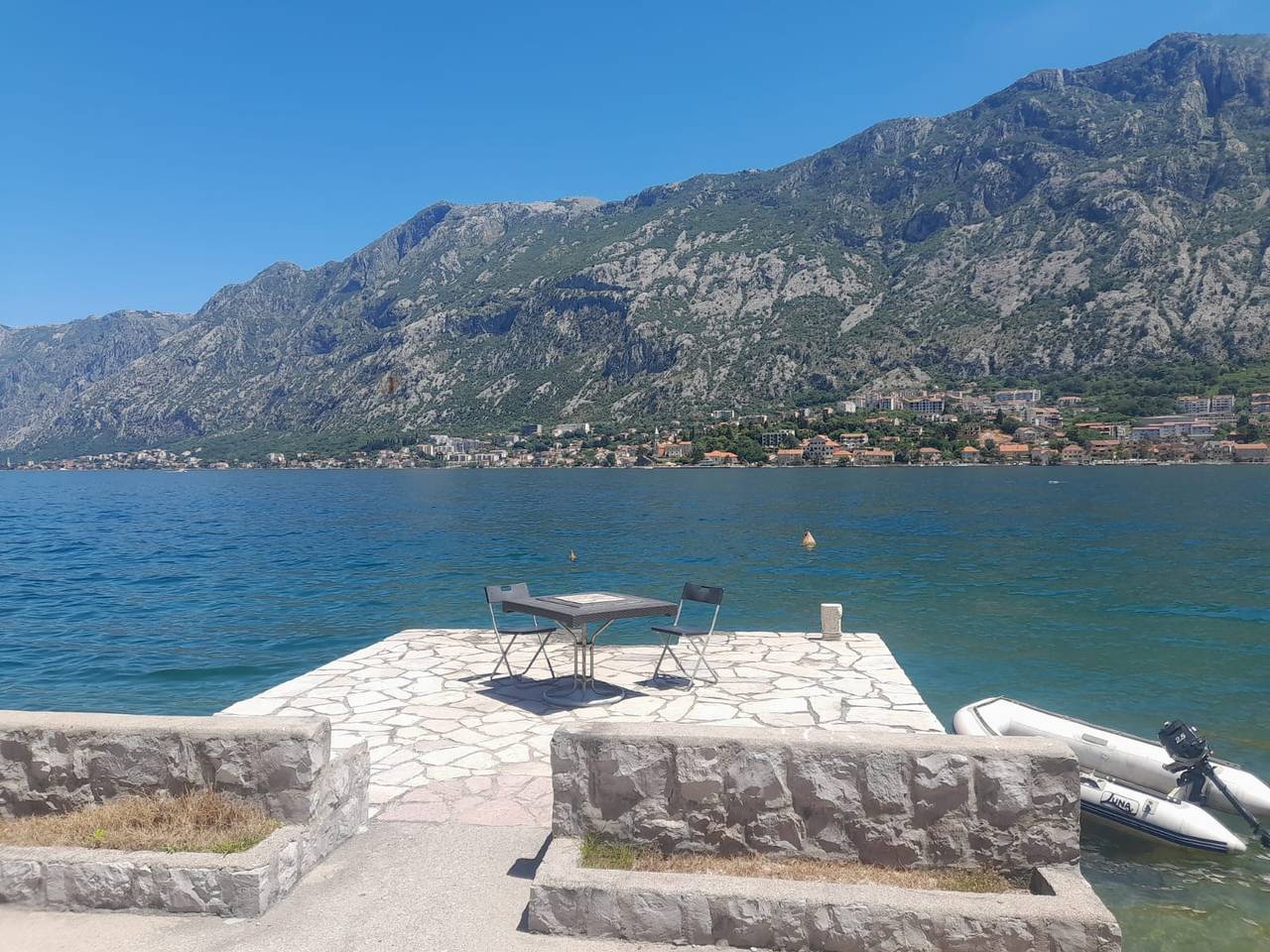 Beach edge, 4-Bed House in Muo Kotor in Boka Kotorska