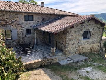 Gîte pour 6 personnes, avec jardin et terrasse, animaux acceptés à Fabras