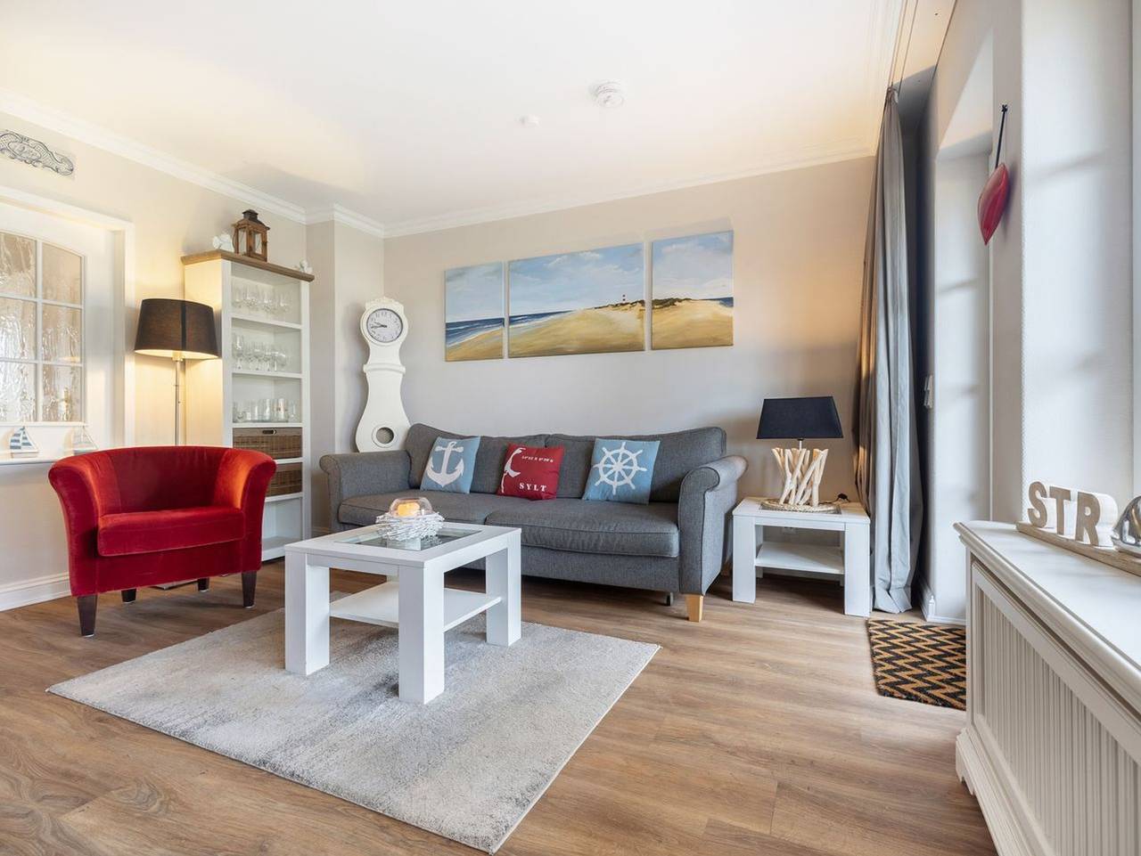 Adis Meerblick Landhaus Arnika - Ferienhaushälfte für bis zu 4 Personen. Strandnah und ruhig gelegen. in Wenningstedt, Sylt