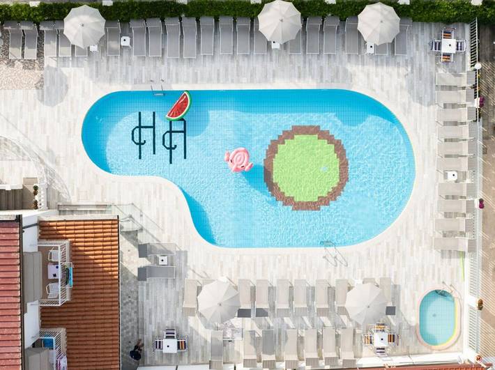 Appartamento per 5 persone, con Balcone e Terrazza nonché Idromassaggio e Piscina per bambini a Torre Pedrera