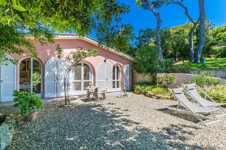 Ferienhaus für 2 Personen, mit Terrasse in Livorno