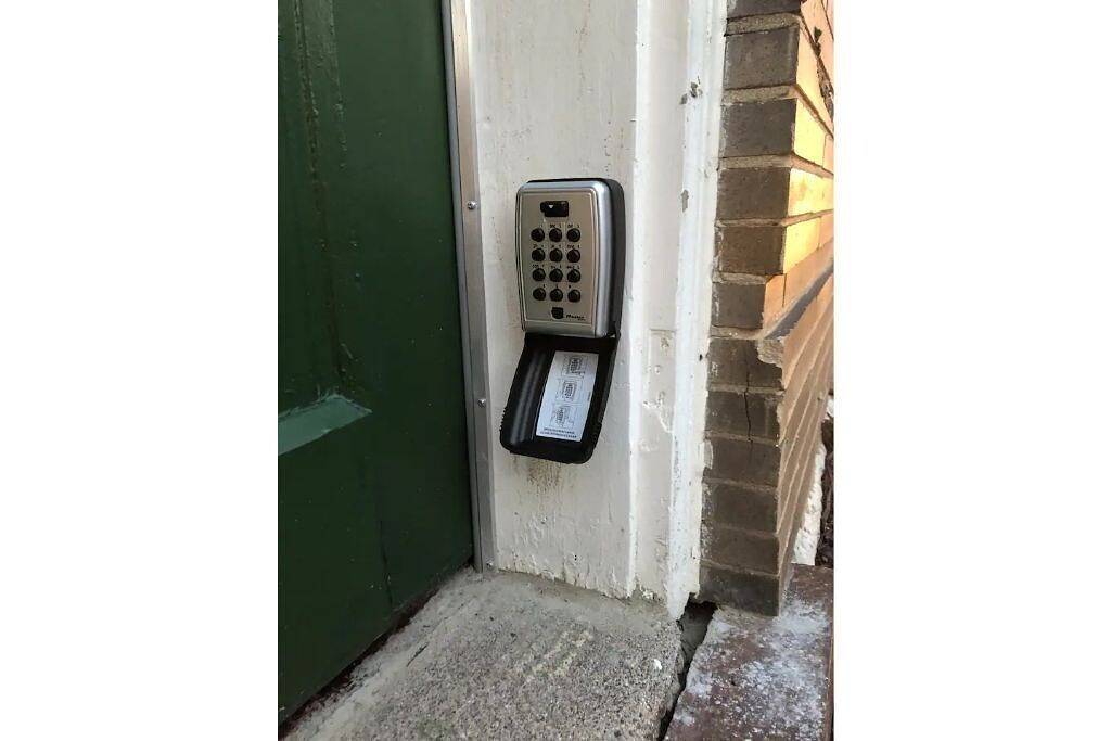 Ganze Wohnung, The Carriage House Studio at Marion Hall Mansion* in Cincinnati, Hamilton County (OH)