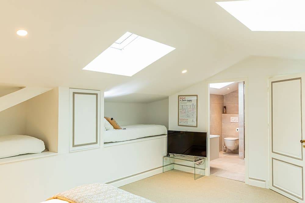 Maison familiale Chartrons 250m2 jardin + piscine in Bordeaux, Région de Bordeaux