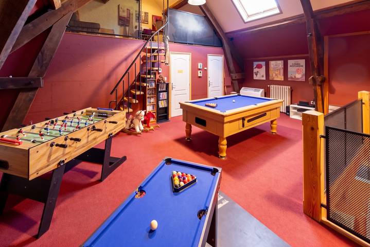 Villa à Gouttières — 350 m² avec piscine privée in Gouttières, Puy-de-Dôme
