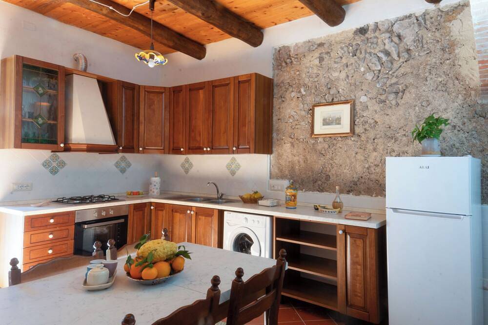Entire apartment, Casale Gelsi Apt. Gelsi(Amalfi Coast) in Maiori, Amalfi Coast
