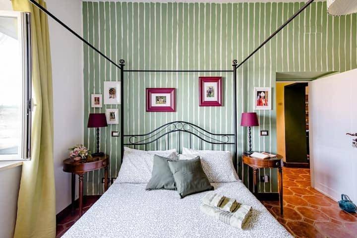 Gîte pour 3 personnes, avec jardin, animaux acceptés à Poggio Mirteto