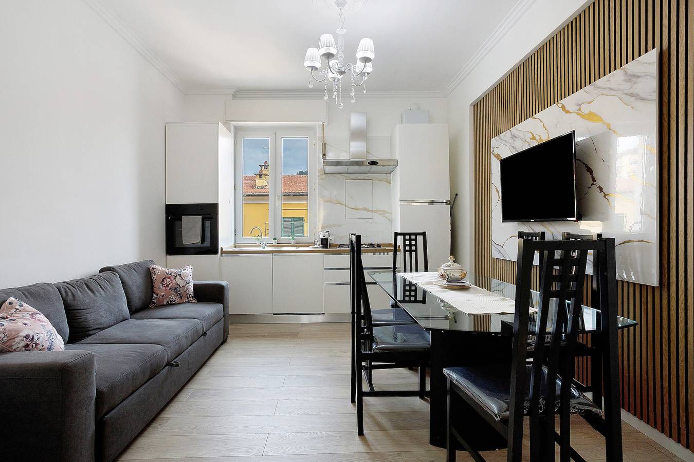 Ganze Wohnung, Apartment „Casa Di Tatiana“ mit privater Terrasse, Wlan und Klimaanlage in La Spezia (By), La Spezia