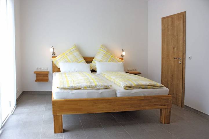 Ferienhaus für 4 Personen, mit Terrasse und Garten in Senheim - 2