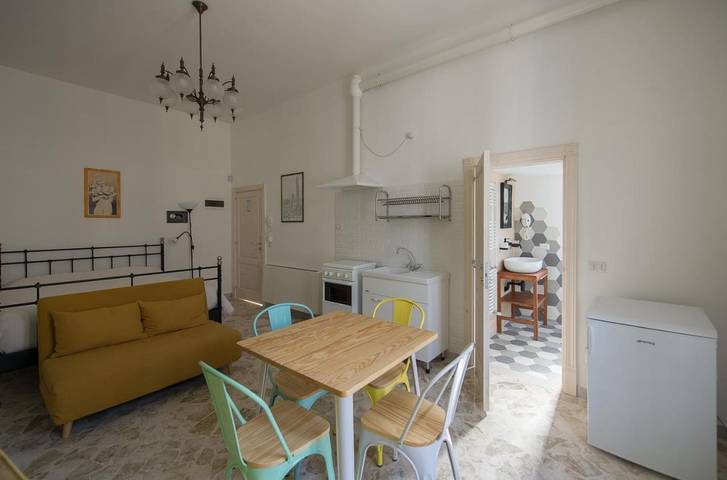Gîte pour 2 personnes, avec terrasse à Noicàttaro - 2