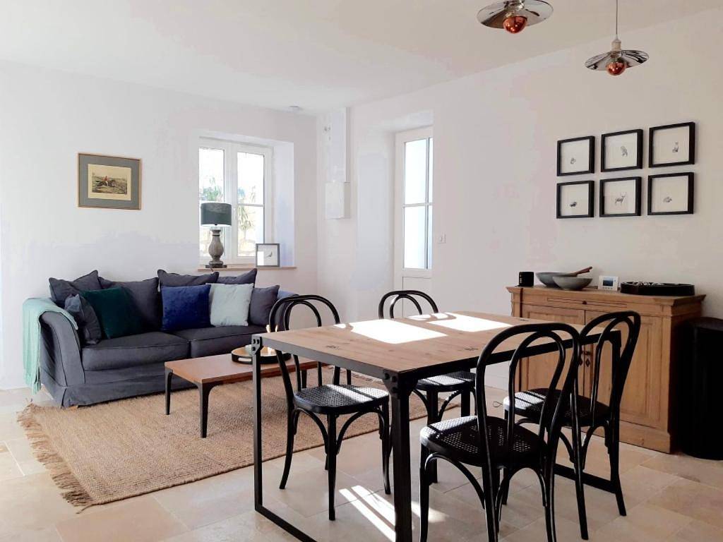 One-Bedroom House in Coye-la-Forêt, Oise