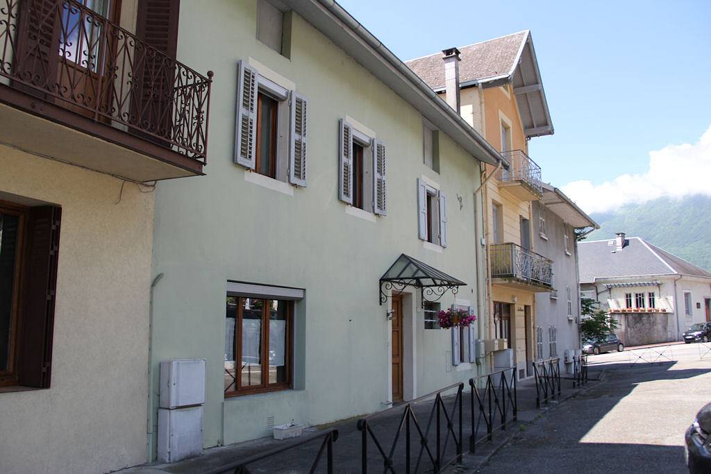Juste Pour le Plaisir - Chambre grise in Saint-Pierre-d'Albigny, Région de Chambéry