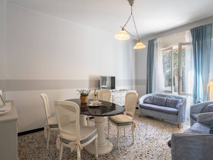 Ferienwohnung für 6 Personen, mit Balkon und Terrasse in San Lorenzo al Mare