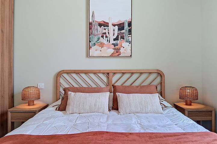 Location de vacances pour 6 personnes, avec Jardin dans Office De Tourisme De Villeneuve Loubet - 4