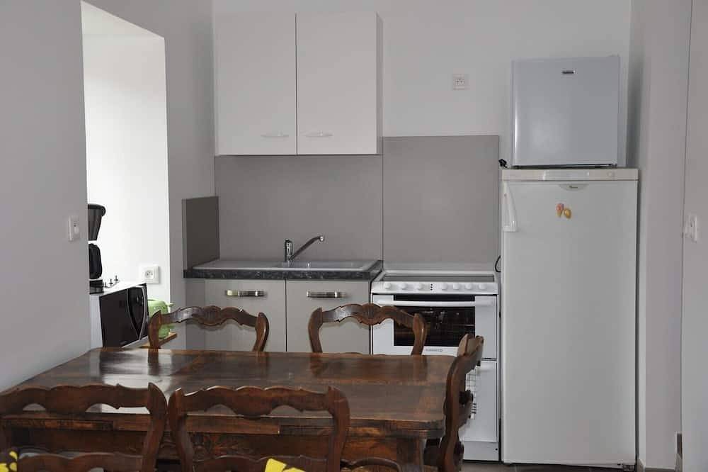 Entire apartment, Lezardrieux appart. 4/5 people seaside + garden in Lézardrieux, Pink Granite Coast