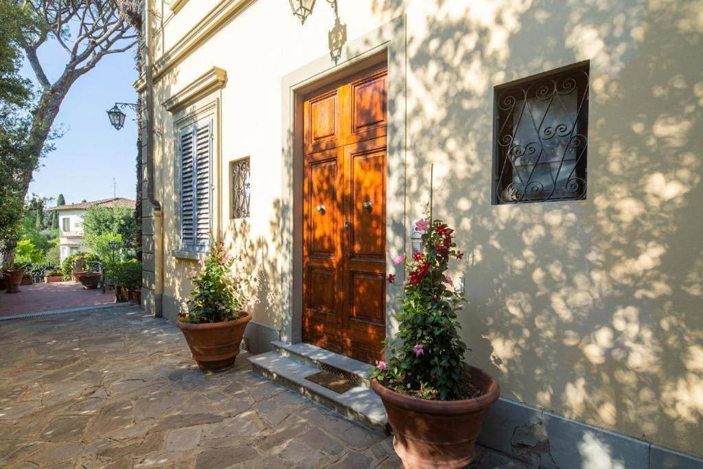 Villa with Private Pool in Firenze Centro storico, Firenze