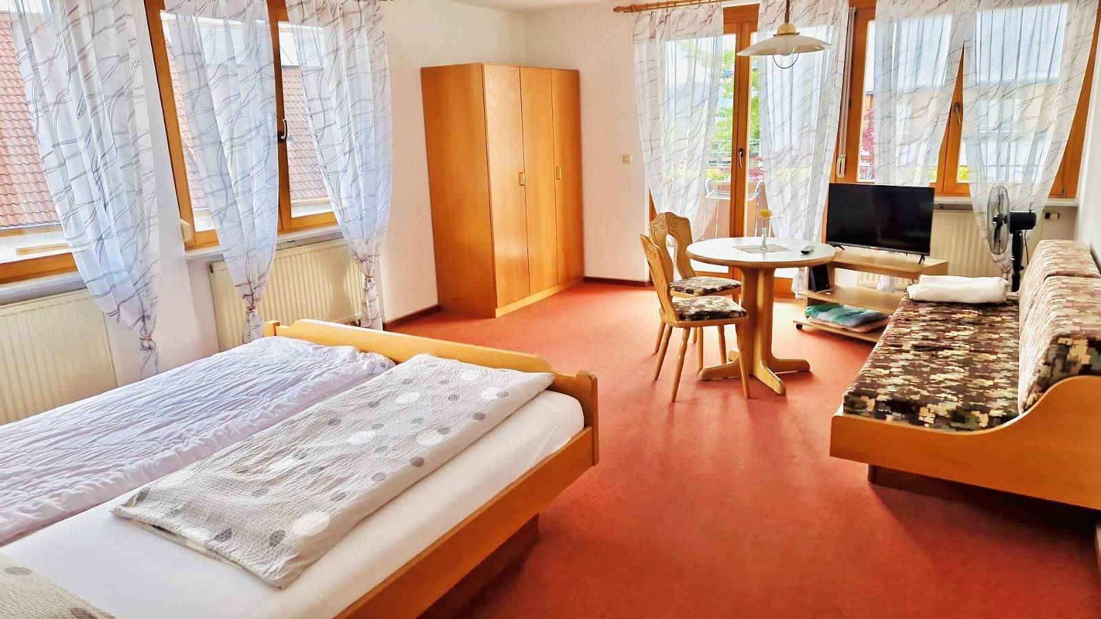 Dreibettzimmer Mit Dusche Und Wc 1 in Sipplingen, Obersee (Bodensee)