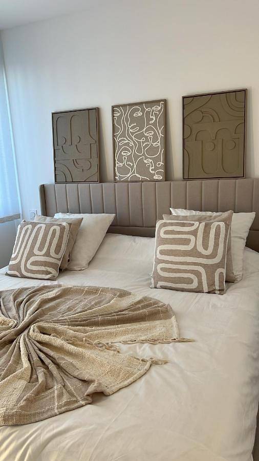 Gîte pour 2 personnes, avec sauna ainsi que terrasse et piscine à Crêches-sur-Saône - 2