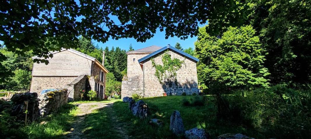 Maison de vacances pour 6 personnes, avec Terrasse et Jardin à Tence