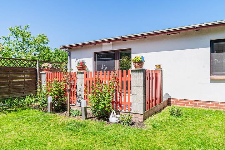 Ferienhaus für 4 Personen, mit Terrasse und Garten in Gingst