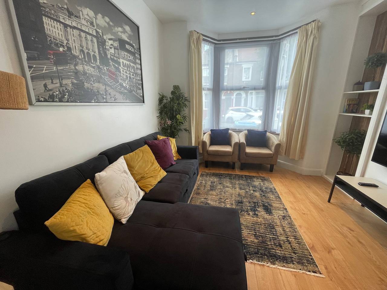 Tottenham - Sleeps 10 - Garden - Near Transport in London, Südostengland
