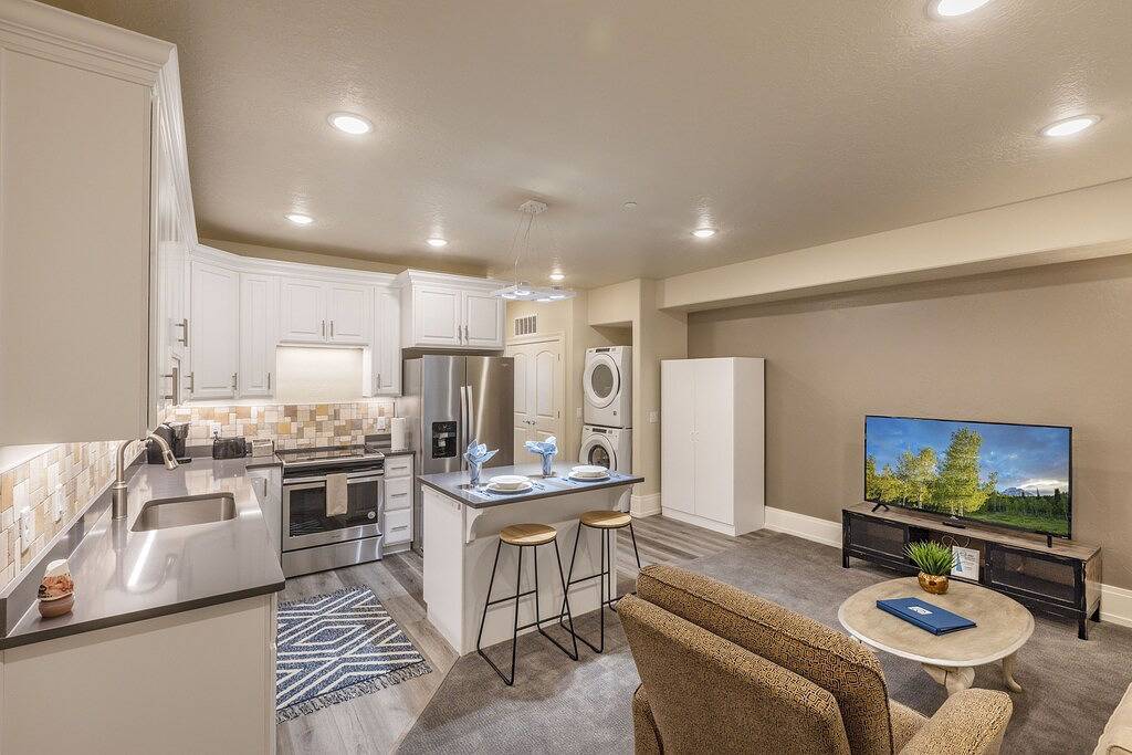 Ganze Wohnung, Luxury Living in Downtown Provo Unit 2 in Provo, Utah Lake