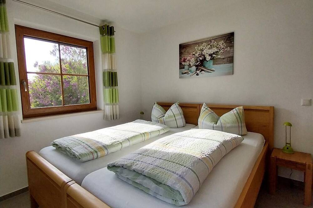 Ganze Wohnung, Ferienwohnung Nr. 2 für 6 Personen in Soyen, Landkreis Rosenheim