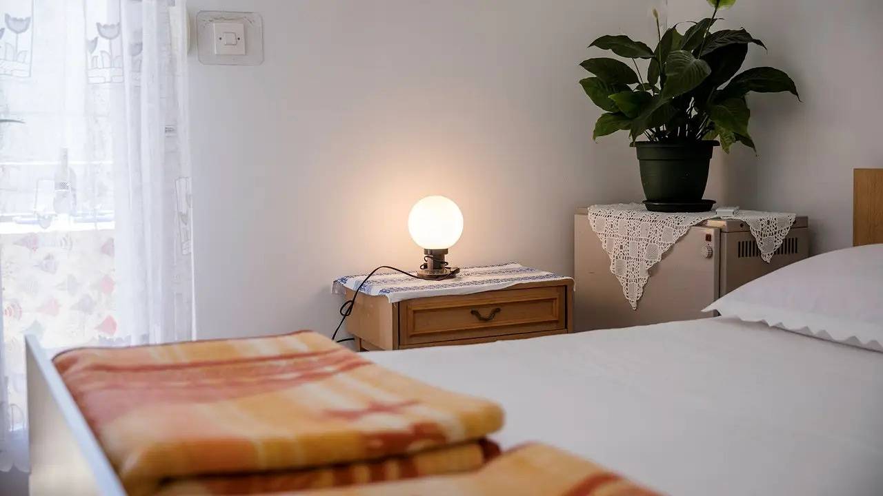 Zimmer für 3 Personen (16 m²) in Rab in Palit, Rab
