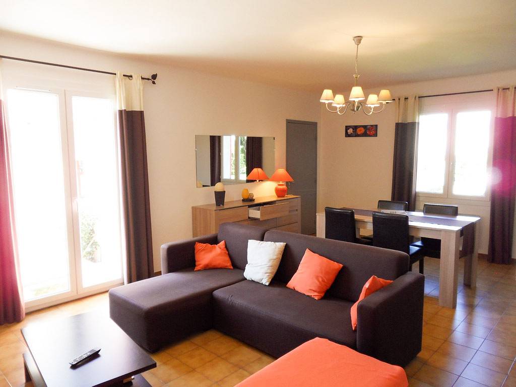 Gîte für 4 Personen mit Terrasse in Reillanne, Regionaler Naturpark Luberon