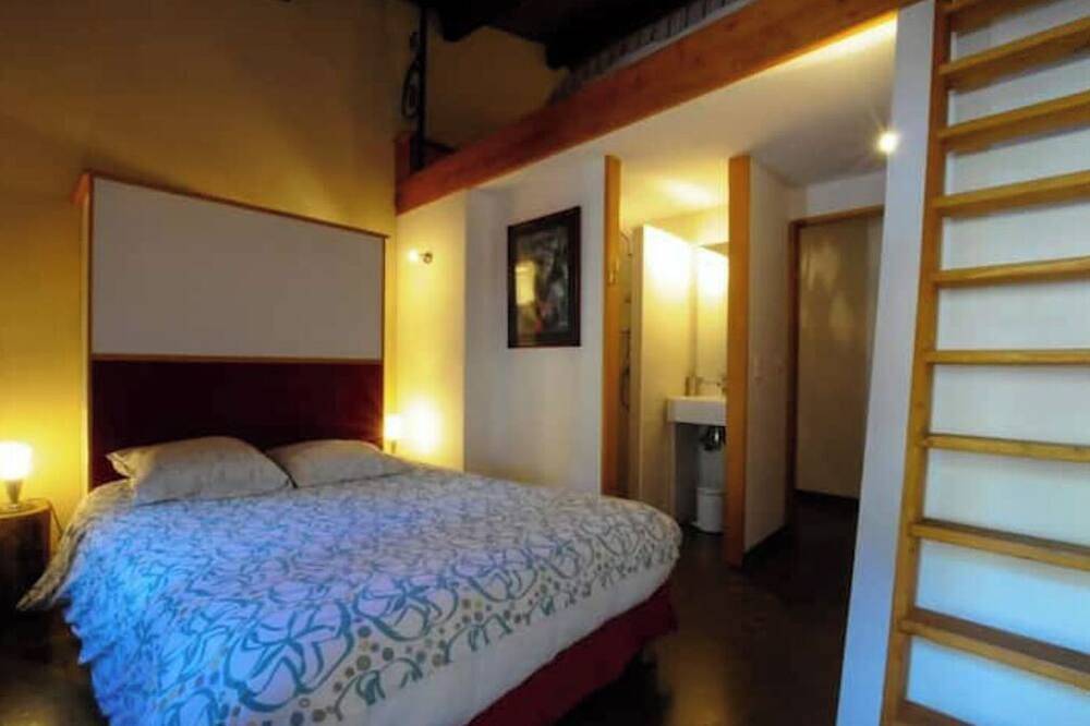 Le mas de Jeanne in Rocher, Parc naturel régional des Monts d'Ardèche